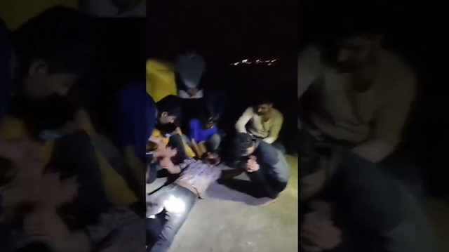 Bakanlık, kurtarılan düzensiz göçmenlerin yaşadıklarını anlattığı videoyu da paylaştı.