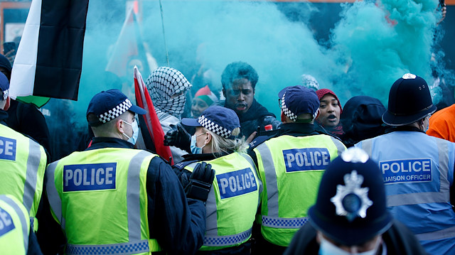 مداخله پلیس در حمایت از فلسطین در انگلیس