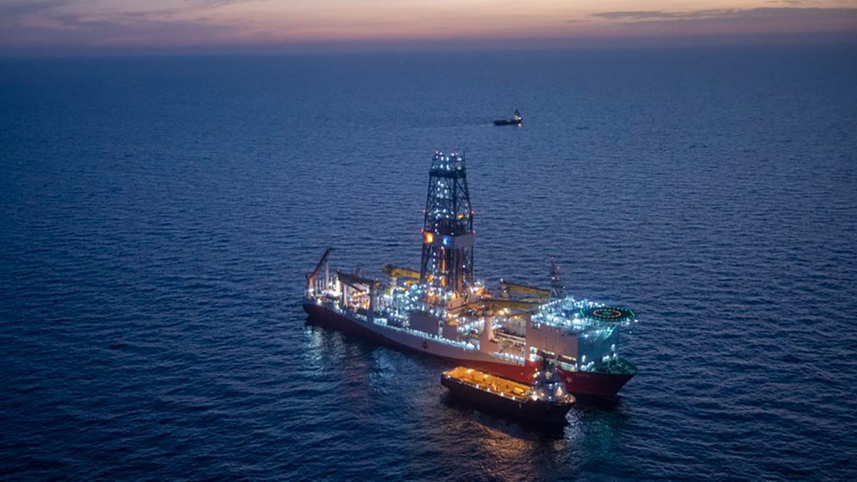 Sakarya Gaz sahasında 850 milyar metreküplük rezerv olduğu tahmin ediliyor.