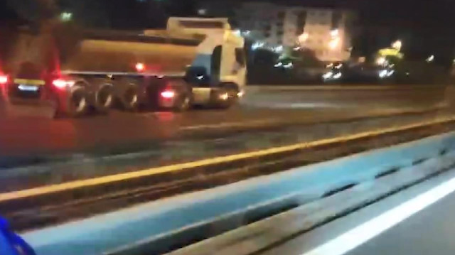 Arnavutköy'de hafriyat kamyonu ters yönde tam gaz ilerledi