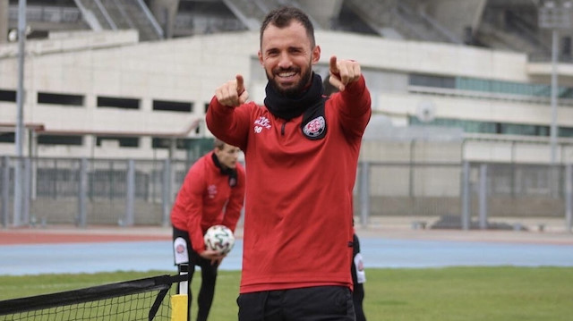 Emre Çolak geride bıraktığımız sezon Süper Lig'de çıktığı 9 maçta 1 asist yapmıştı. 