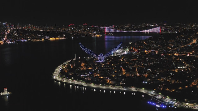 İstanbul’da 500 dronela şahane ışık gösterisi