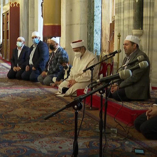 İstanbulun fethinin 568. yılı kapsamında Fatih Camiinde mevlit programı düzenlendi