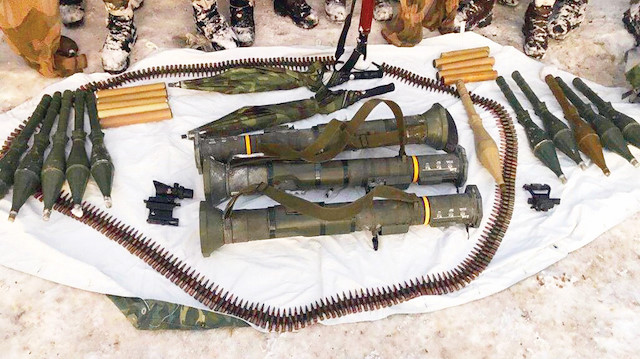 PKK sığınaklarında ABD yapımı silah ve mühimmatlar bulundu.