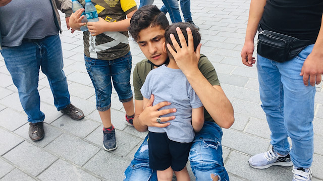 Esenyurt'ta kaybolan yabancı uyruklu çocuk gözyaşlarına boğuldu