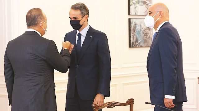 Mevlüt Çavuşoğlu, Atina’daki programında Yunanistan Başbakanı Kiryakos Miçotakis ve Dışişleri Bakanı Nikos Dendias’la görüştü.
