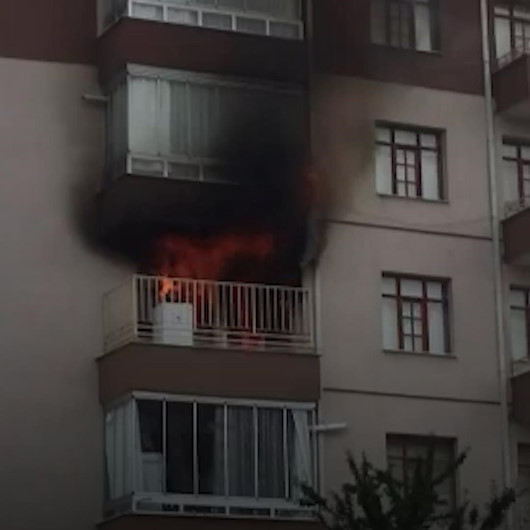 Konyada bir apartmanın 4. katında yangın çıktı