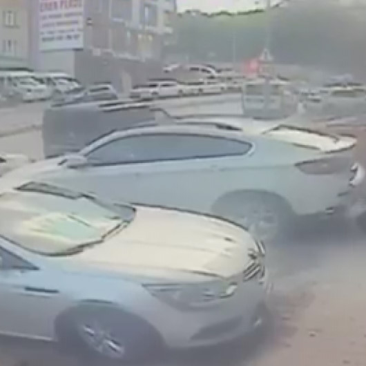 Eyüpsultan’da kafeteryaya silahlı saldırı kamerada