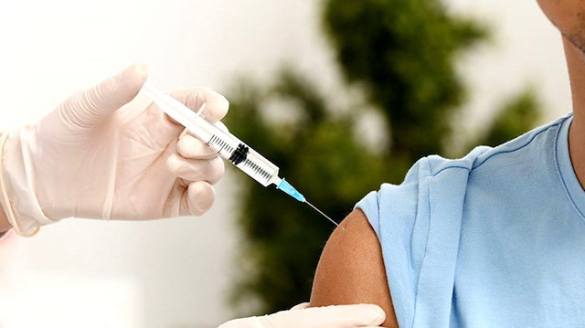 Bilim Kurulu Üyesi Akın: Aşı randevusu alan 100 kişiden 25'i aşı oluyor