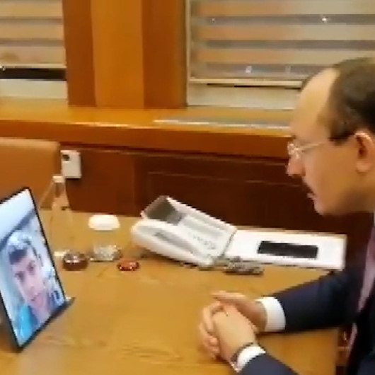 Bakan Muş İzmirde rehin alınan Sonyıldırım ile görüştü