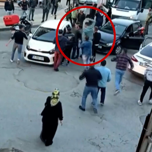 Pendik’te yol verme kavgasında Superman punchlı müdahale