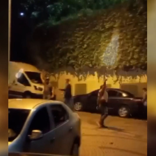 Bağcılardaki bir düğünde pompalıyla havaya ateş açan magandalar kamerada