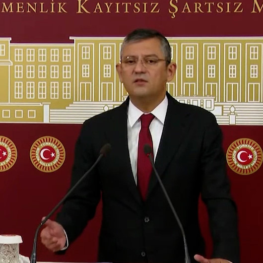CHP’li Özgür Özel devleti yıkmalıyız diyen Ahmet Şık yerine tepki gösterenleri kınadı