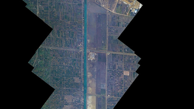 Süveyş Kanalı uzaydan görüntülendi.