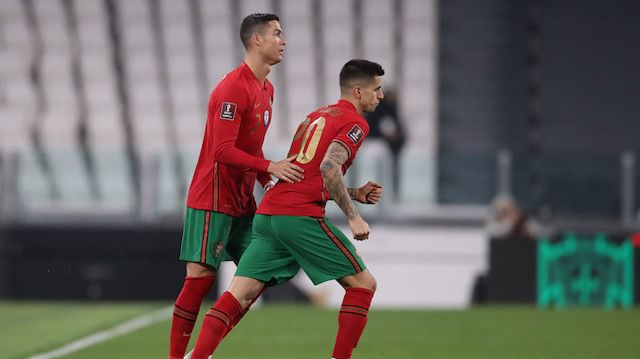 Cancelo, Portekiz Milli Takımı formasıyla çıktığı 27 maçta 5 gol attı. 