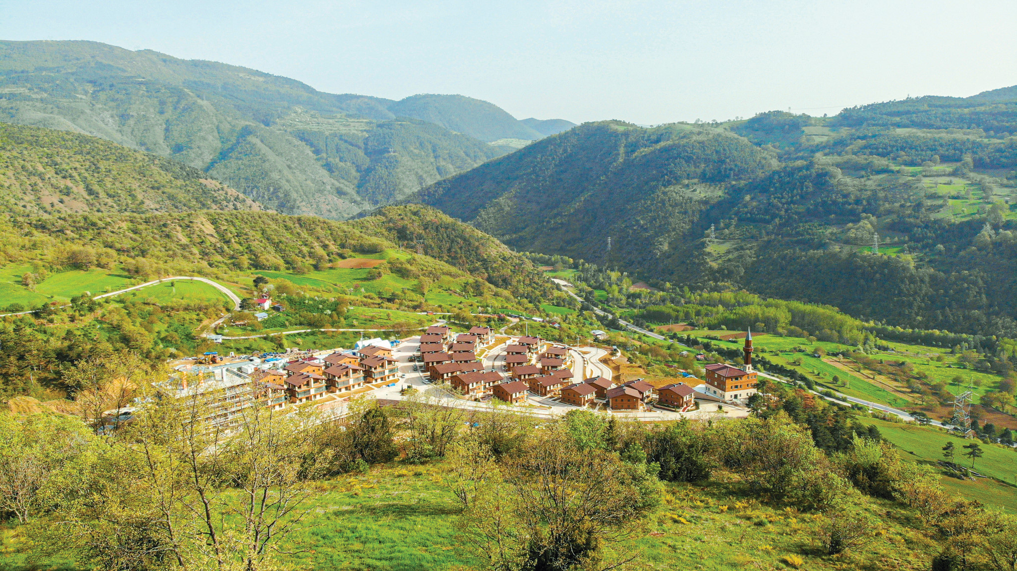 Tavlı, bu süreçte yabancıya konut satışlarının yüzde 400’ün üzerinde artış gösterdiğini söyledi.