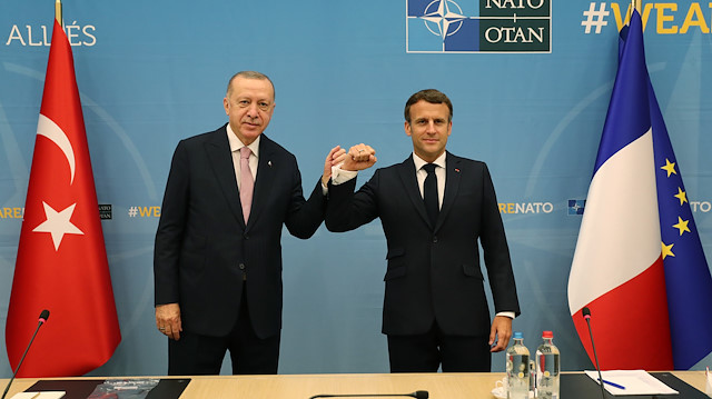 Cumhurbaşkanı Erdoğan'ın Brüksel'deki NATO Zirvesi kapsamında Fransa Cumhurbaşkanı Macron ile görüşmesi başladı