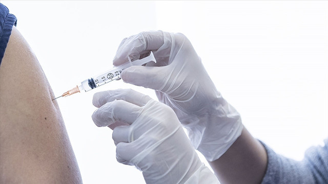 Sağlık Bakanı Koca duyurdu: Gün içinde randevu, gün içinde aşı