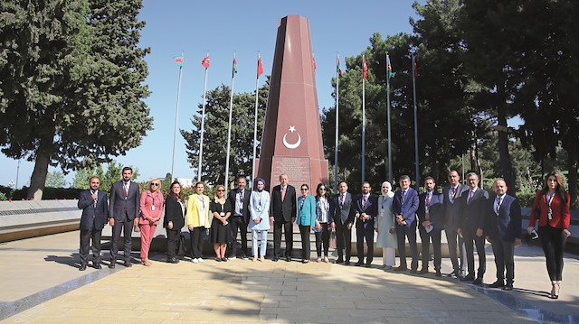 Cumhurbaşkanı Erdoğan, Bakü’de NATO zirvesi ve Azerbaycan temaslarına ilişkin basın mensuplarına değerlendirmelerde bulundu.