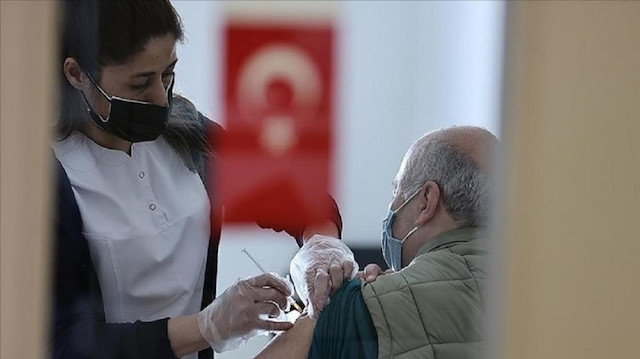 تركيا.. مثال يحتذى في تطعيم الأجانب ضد "كورونا"