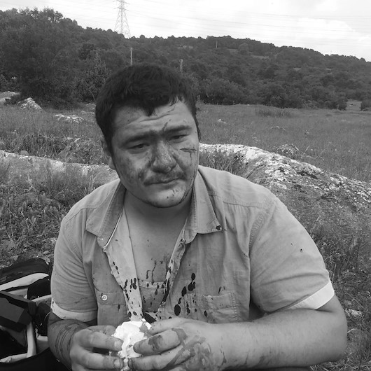 İYİ Partili Lütfü Türkkan’ın korumaları gazeteciyi feci şekilde darp etti