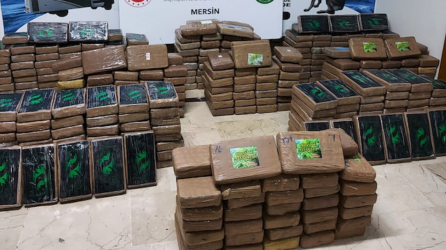 Mersin Limanı’nda 463 kilogram kokain ele geçirildi.