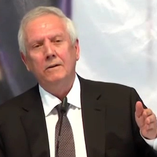 Aziz Yıldırım: Seni beyaz atlı prens olarak gördüler, pamuk prenses küme düşüyordu