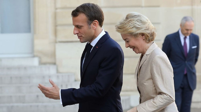 Leyen ve Macron.