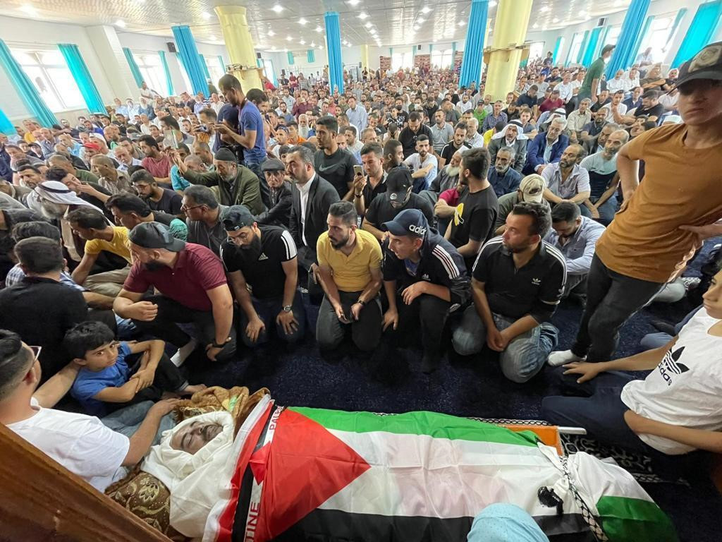 خاکسپاری نزار بنات.
