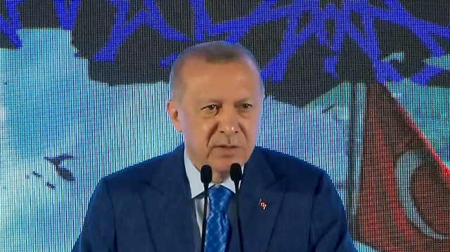 Cumhurbaşkanı Erdoğan: Gençlerle konuşup yaptığımız yatırımları anlatmamız lazım