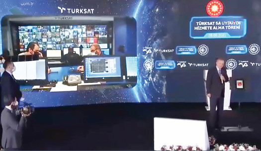 Ocak ayında uzaya fırlatılan TÜRKSAT 5A, dört ay süren yolculuk ve test aşamasının ardından hizmete alındı. Cumhurbaşkanı Erdoğan’ın katıldığı törende uydudan ilk görüntü de alındı.