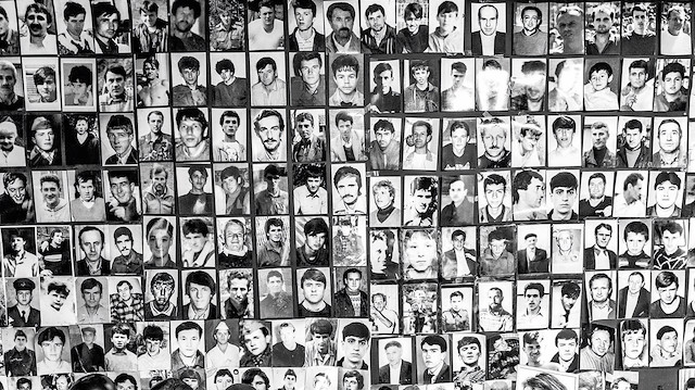 Srebrenitsa Katliamı’nı sanatçılar hatırlatıyor