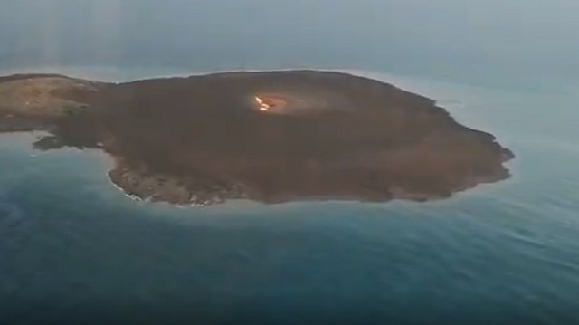 Hazar Denizi'nde patlama sonrası ada oluştu.