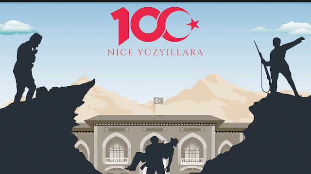 Siteye girişte, kullanıcıları 100. yıl kutlamaları için hazırlanan logo ile birlikte “Nice yüzyıllara” yazısı karşılıyor.