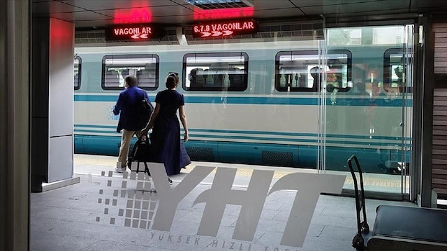 إطلاق رحلات قطار سريع بين أنقرة وإسطنبول