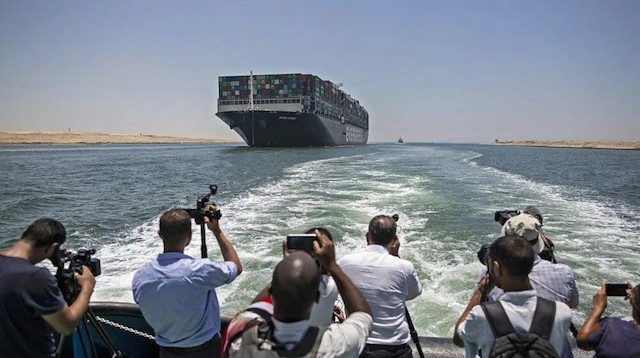 Süveyş Kanalı'nı 6 gün boyunca tıkamıştı: Ever Given gemisi 3 ay sonra serbest