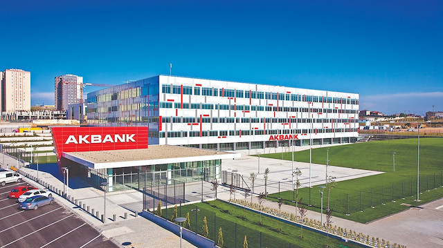 Akbank'ta erişim sorunu hala giderilemedi: Bankadan ikinci açıklama geldi