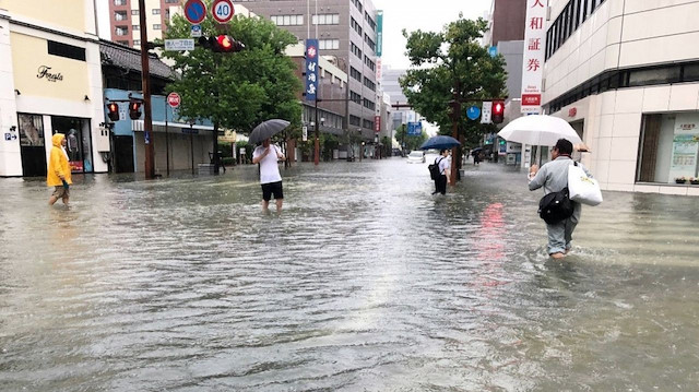 Japonya'da şiddetli yağmur uyarısı: 330 bin kişi tahliye edilecek