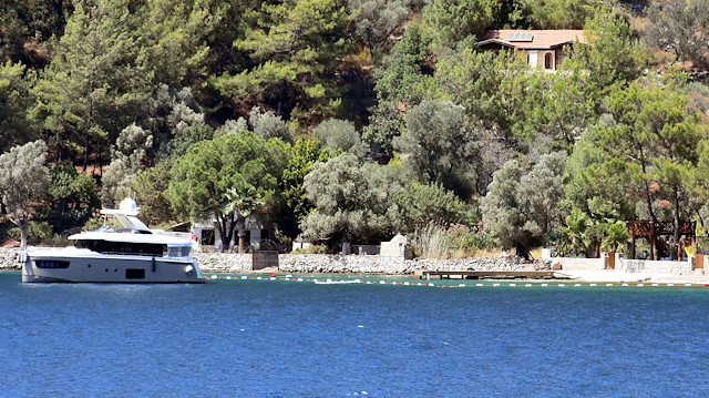 
Şahan Gökbakar'ın villasının bulunduğu koya kaçak iskele iddiasına inceleme

