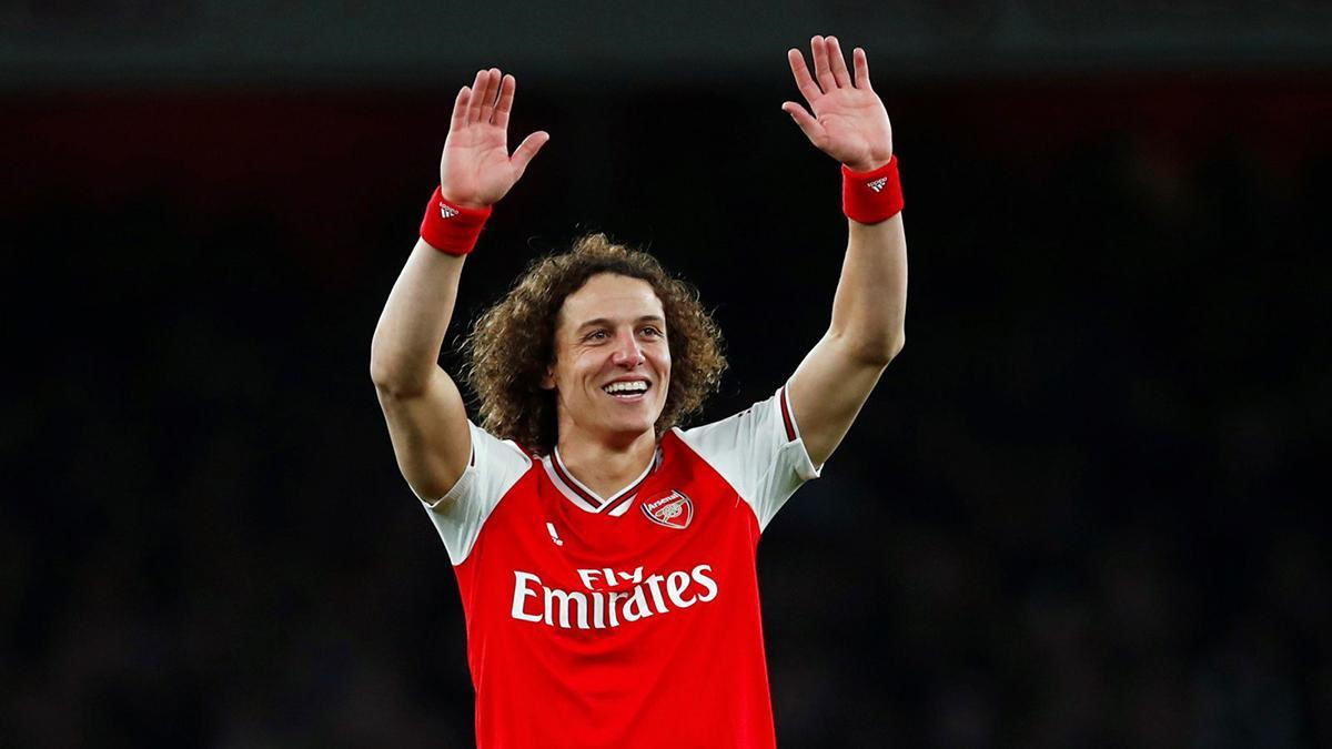David Luiz'in bonservisi elinde bulunuyor.