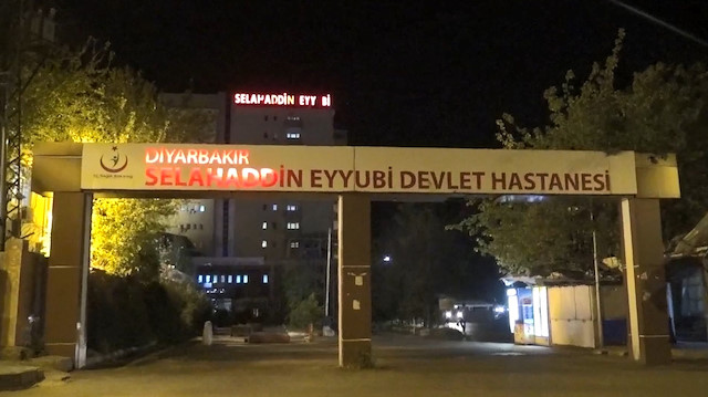 Selahaddin Eyyubi Hastanesi'ne kaldırılan anne kız tüm müdahalelere rağmen kurtarılamadı