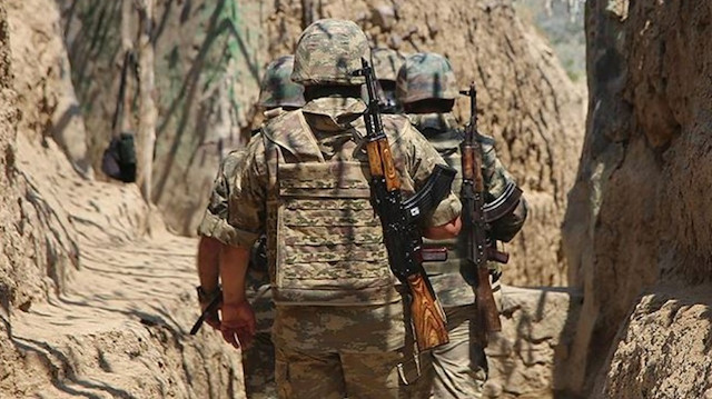 Azerbaycan askerleri (Foto: Arşiv)