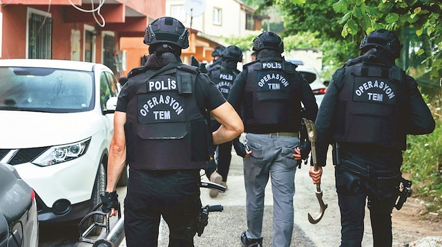 KOM Daire Başkanlığı koordinesinde İstanbul Emniyet Müdürlüğü Kaçakçılık suçlarıyla Mücadele Şubesi ekiplerince ilk ikisi Ocak ve Şubat aylarında düzenlenen ve “Silici” adı verilen operasyonun son ayağı 8-12 Temmuz arasında yapıldı.