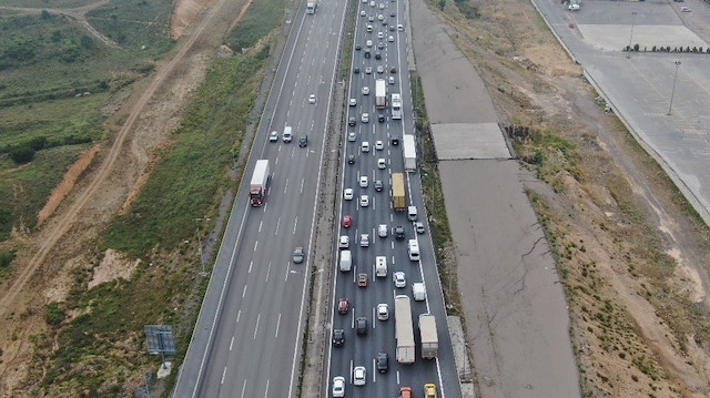 İstanbul'da bayram trafiği erken başladı