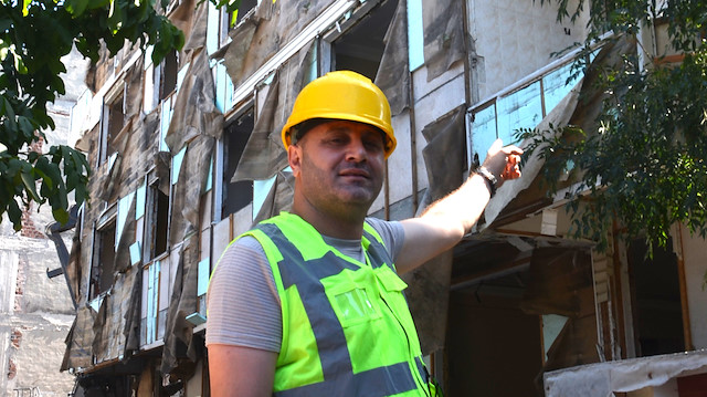 Avcılar'da kentsel dönüşüm nedeniyle boşaltılan binanın dış kaplamalarını bile çaldılar