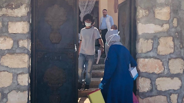 'Aşı kısırlık yapıyor' iddiaları sonrası ikna tipleri sahaya indi: Kapı kapı dolaşıp vatandaşlarla konuşuyorlar