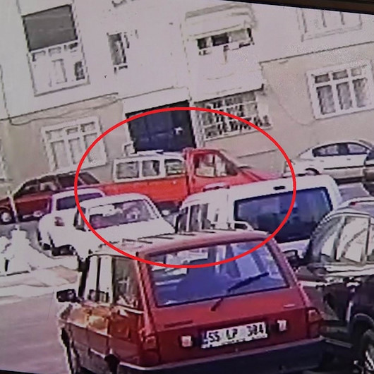 Samsun’da kamyonet dehşeti: 10 araca çarpıp kaçtı