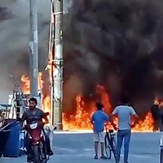 Şanlıurfada elektrik trafosu bomba gibi patladı