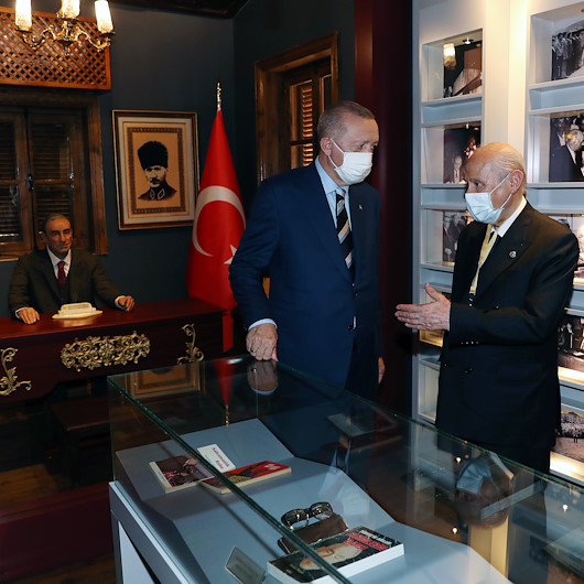 Cumhurbaşkanı Erdoğandan Alparslan Türkeşin doğduğu müze eve ziyaret