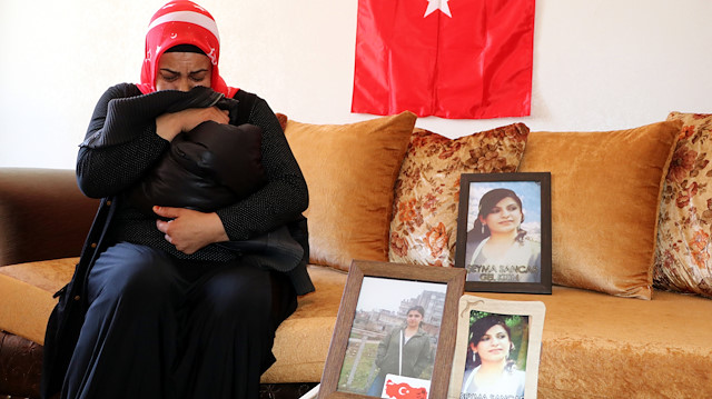 Evlat nöbetindeki anne PKK'nın kaçırdığı kızına 'evine dön' diye seslendi.